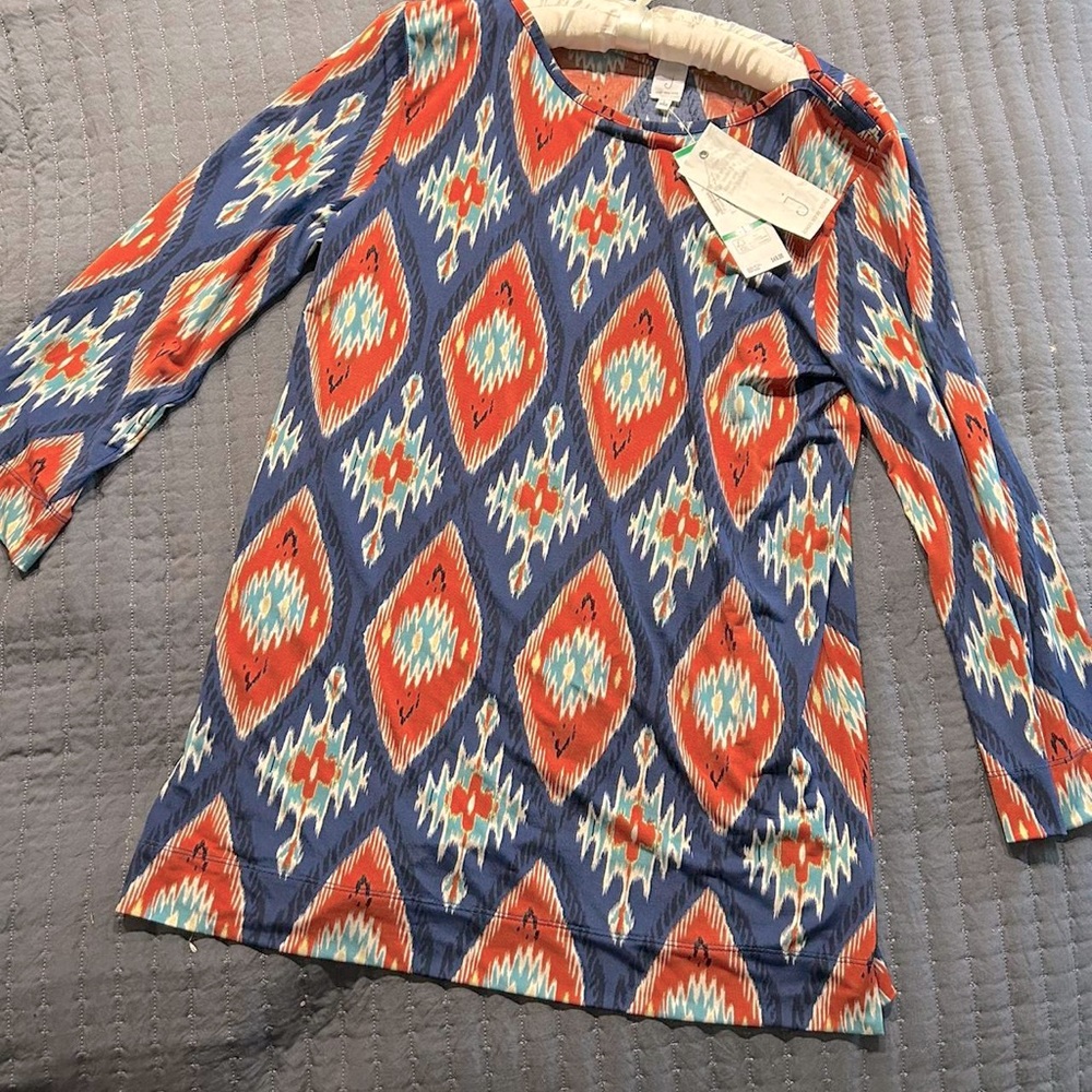 Boho Jones New York L NWT print mod 70’s style very nice blouse. Size large.